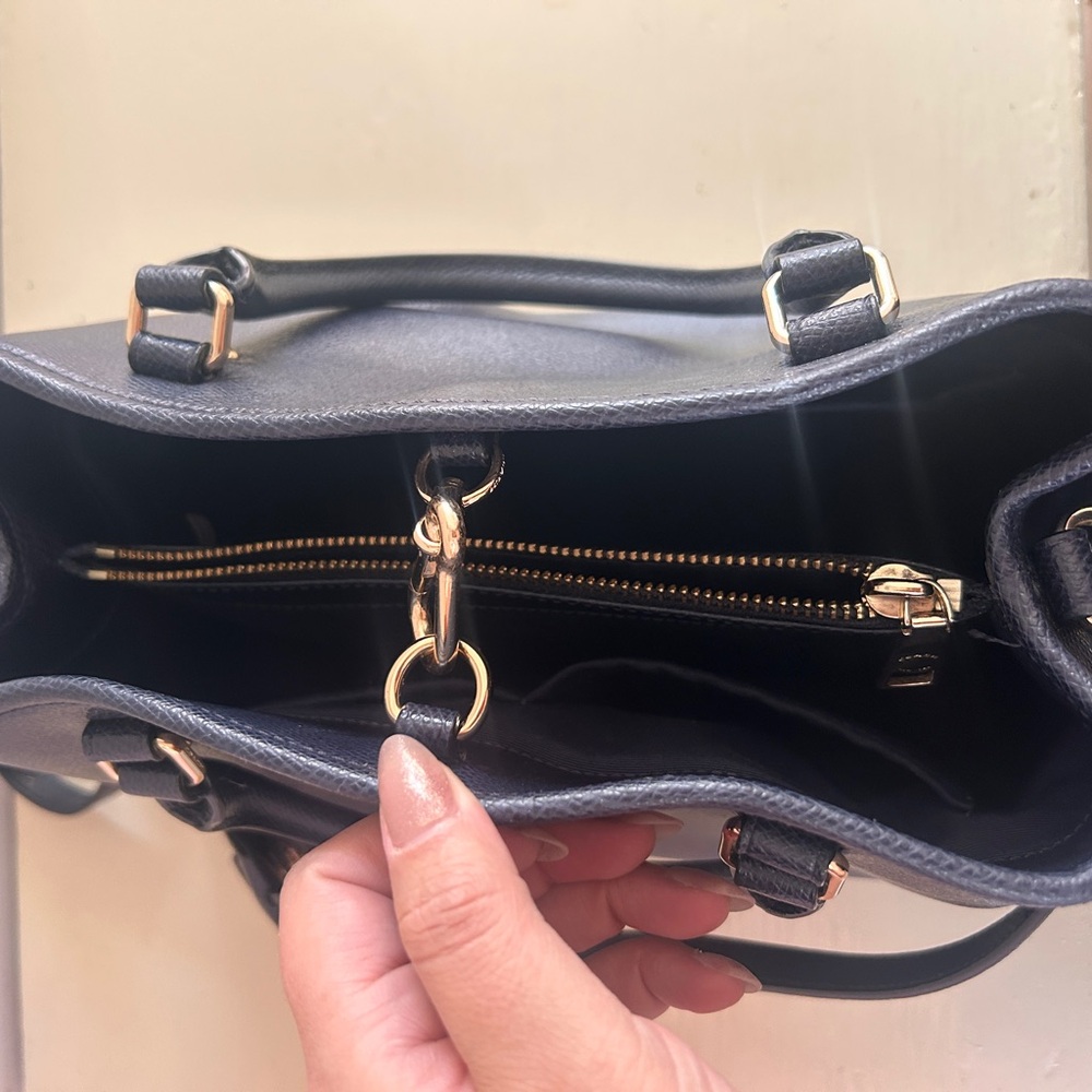 Navy blue coach Leather Handbag - Picture 6 of 11